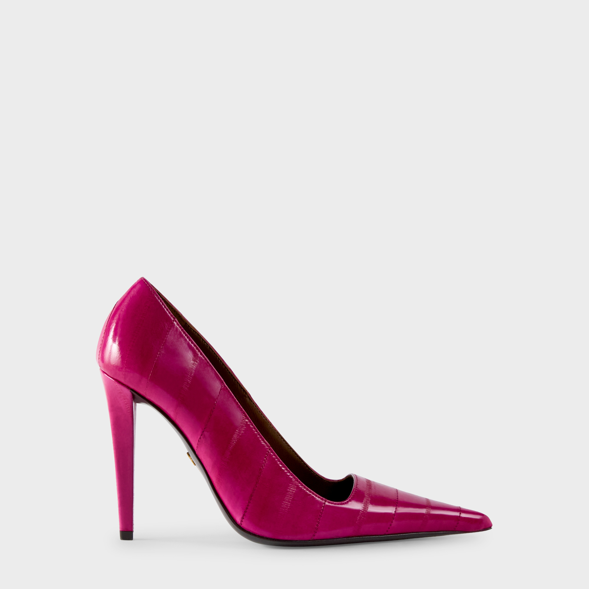 PUMPS
